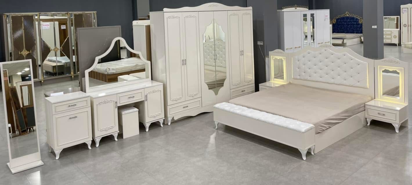 Classic Cream Bedroom Suite