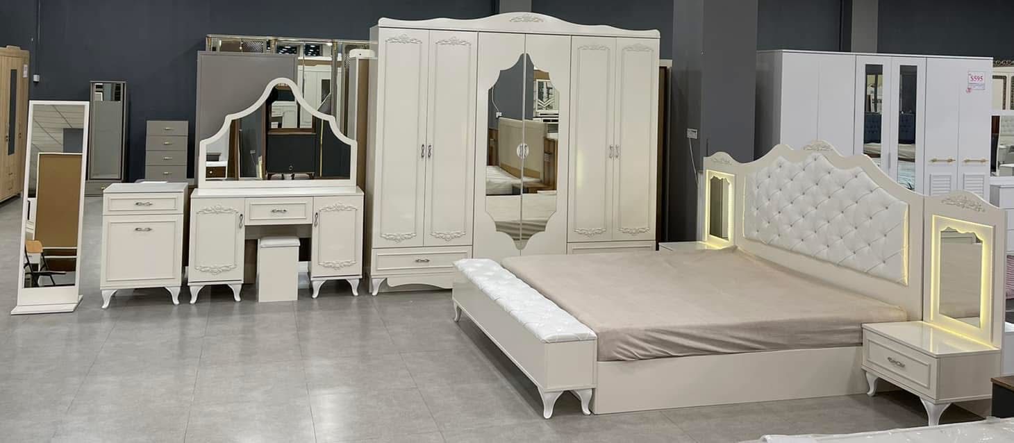 Rose-Carved Bedroom Set